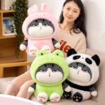 Gato Enojón y ropa de panda - Imagen 2